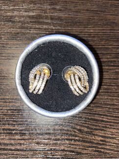 Серьги новые с камнями в подарочной коробке