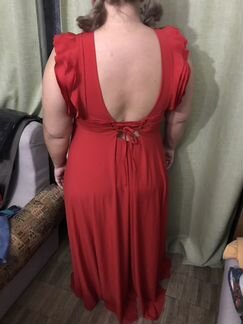 Красное вечернее платье