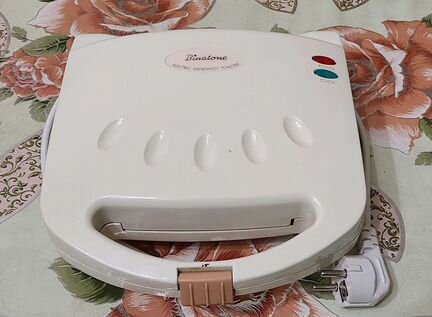 Сэндвичница (бутербродница) Binatone