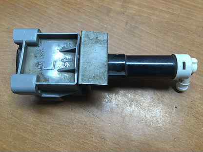 Форсунка омывателя фар паджеро 2. Омыватели фар паджеро 3. Форсунки омывателя фар паджеро 4. Омыватель фар митсубиси паджеро 2. Форсунки омывателя фар паджеро 4.