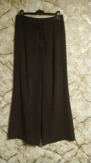 Модный и изысканный,стильный и элегантный костюм