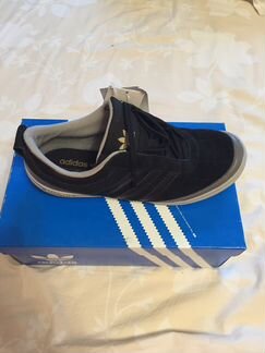 Кроссовки Адидас