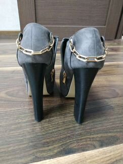 Женские осенние ботинки