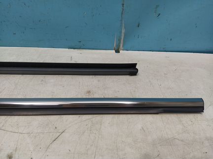 Уплонитель стекла задней левой двери Kia Sportage