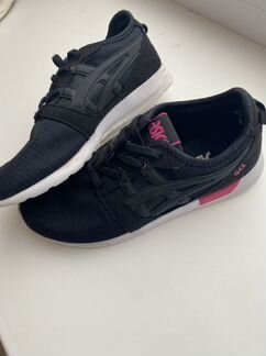 Кроссовки asics