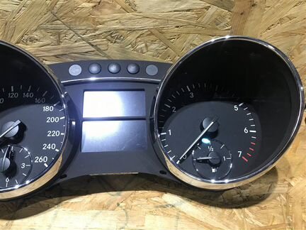 Панель приборов Mercedes-Benz R-Class W251 W251
