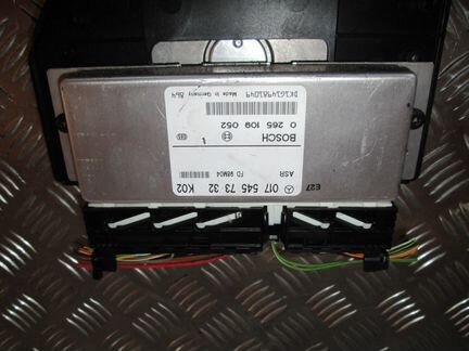 Блок управления ABS Месредес E210