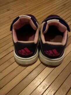 Кроссовки Адидас