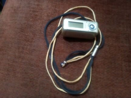 Mp3 плеер с питанием от батарейки и динамиком