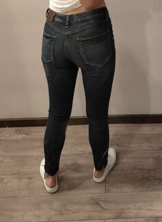 Джинсы Zara