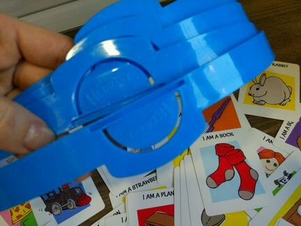 Hedbanz. Настольная Английская игра