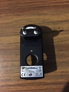 Зарядное устройство для аккумуляторов GP