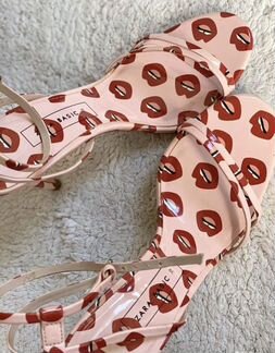 Босоножки Zara 39 размер