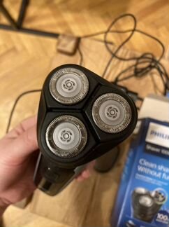 Электробритва Philips Series 1000