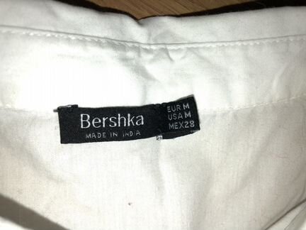 Рубашка Bershka цветочек