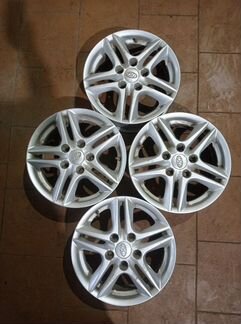 Диски бу литые R15 на Hyundai