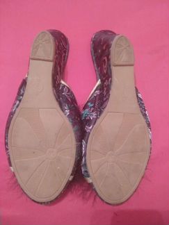 Тапочки новые р. 35