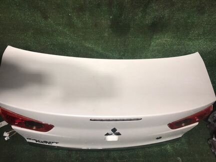 Крышка багажника задняя Mitsubishi Lancer X CY4A