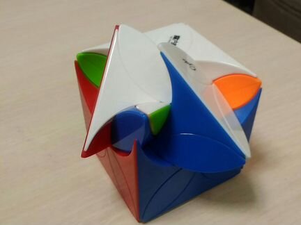 Qiyi mofange clover cube