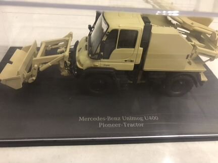 Mercedes - Benz unimog U400 Pioneer - Tractor