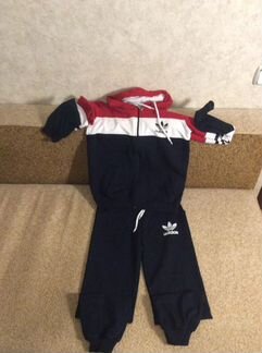 Спортивный костюм