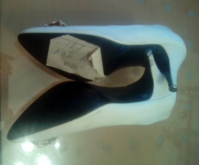 Туфли белые 37 р-р