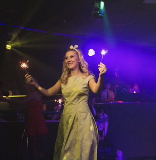 Платье вечернее