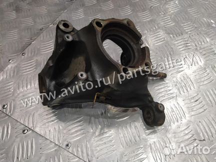 Кулак передний левый BMW X3 F25