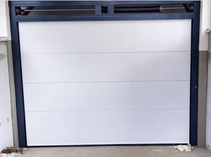 Секционные ворота 3,0х3,0м