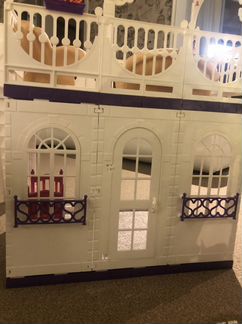 Домик кукольный