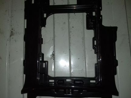 Накладка центральной консоли Lexus LX 570