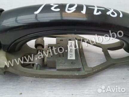 Ручка задняя левая 7L6837205C VW Touareg 2002-2010