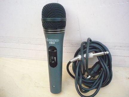 Полупрофессиональный микрофон 