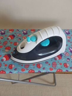 Игрушки детские гладильная доска и утюг