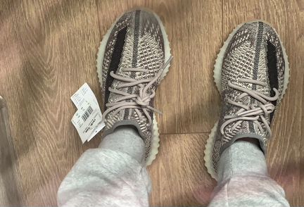 Yeezy Zyon новые