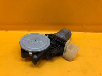 Мотор стеклоподъемника задний левый Nissan X-Trail