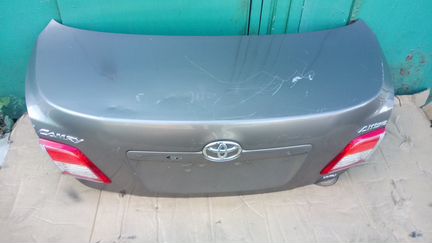 Крышка багажника Toyota Camry 40