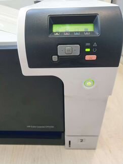 Принтер HP Color LaserJet CP5225