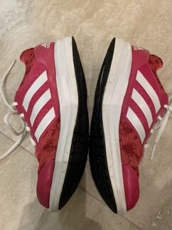 Кроссовки adidas, состояние отличное