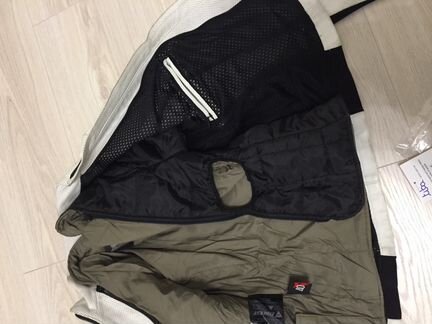 Кожаная мотокуртка Dainese