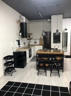 2-к квартира, 63 м², 4/10 эт.