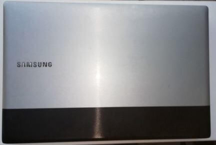 Samsung RV513