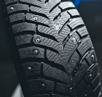 215 50 17 Toyo Ice-Freezer шины зимние новые
