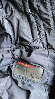 Пуховик Prada