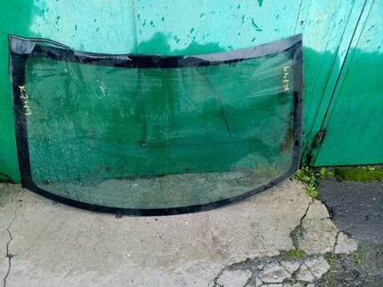 Стекло заднее для Тойота Авенсис седан 2007год