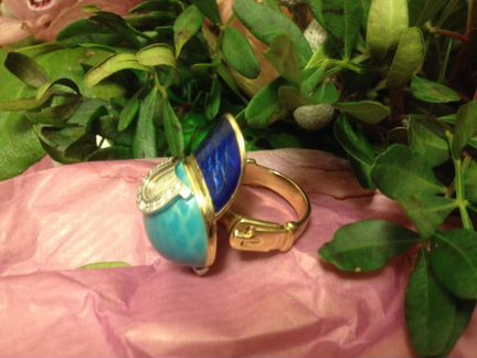 Кольцо-Бейсболка с бриллиантами золотое