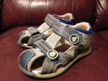 Сандали Капика