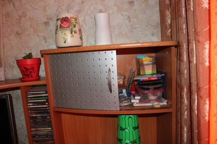 Стол компьютерный