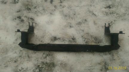 Усилитель пер. бампера VW Touareg 7L 03-10