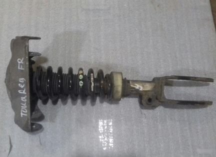 Стойка передняя правая Volkswagen Touareg 02-10